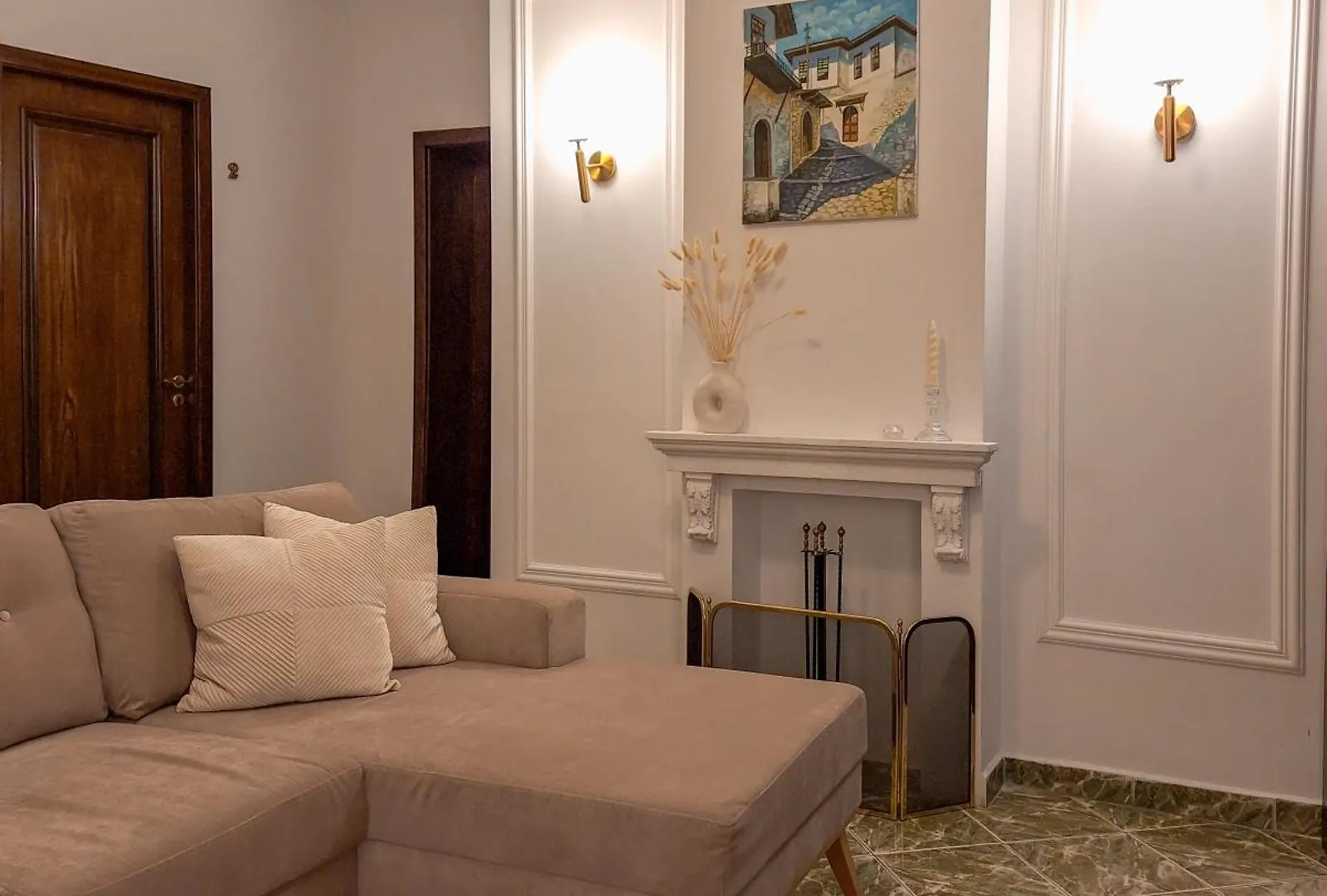 Villa Mishel Suites Berat Bed & Breakfast